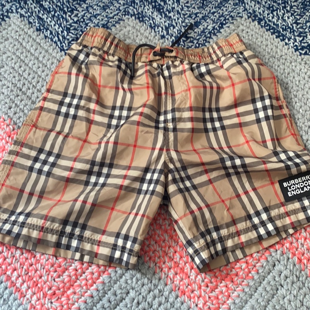 Kids Burberry swim trunks